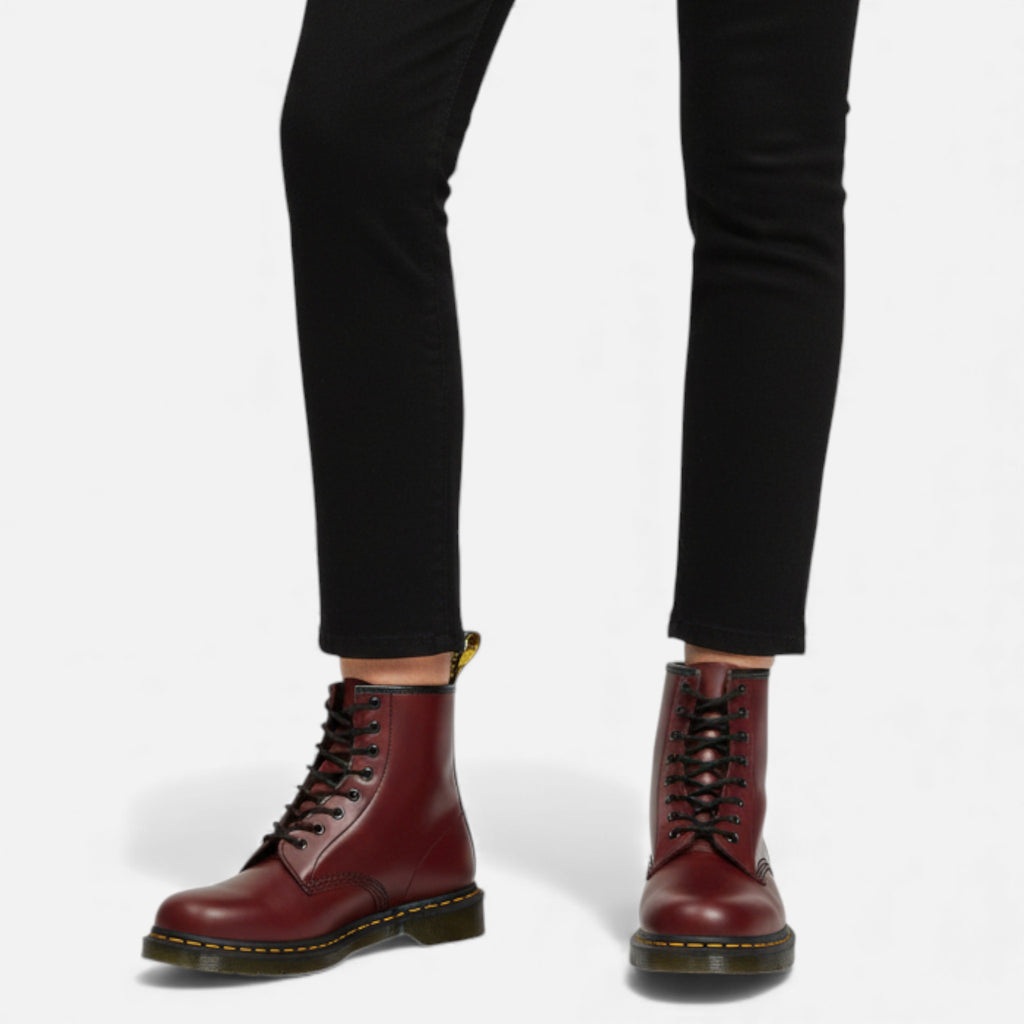 Monvéline | Women’s Classic Leather Lace-Up Combat Boots